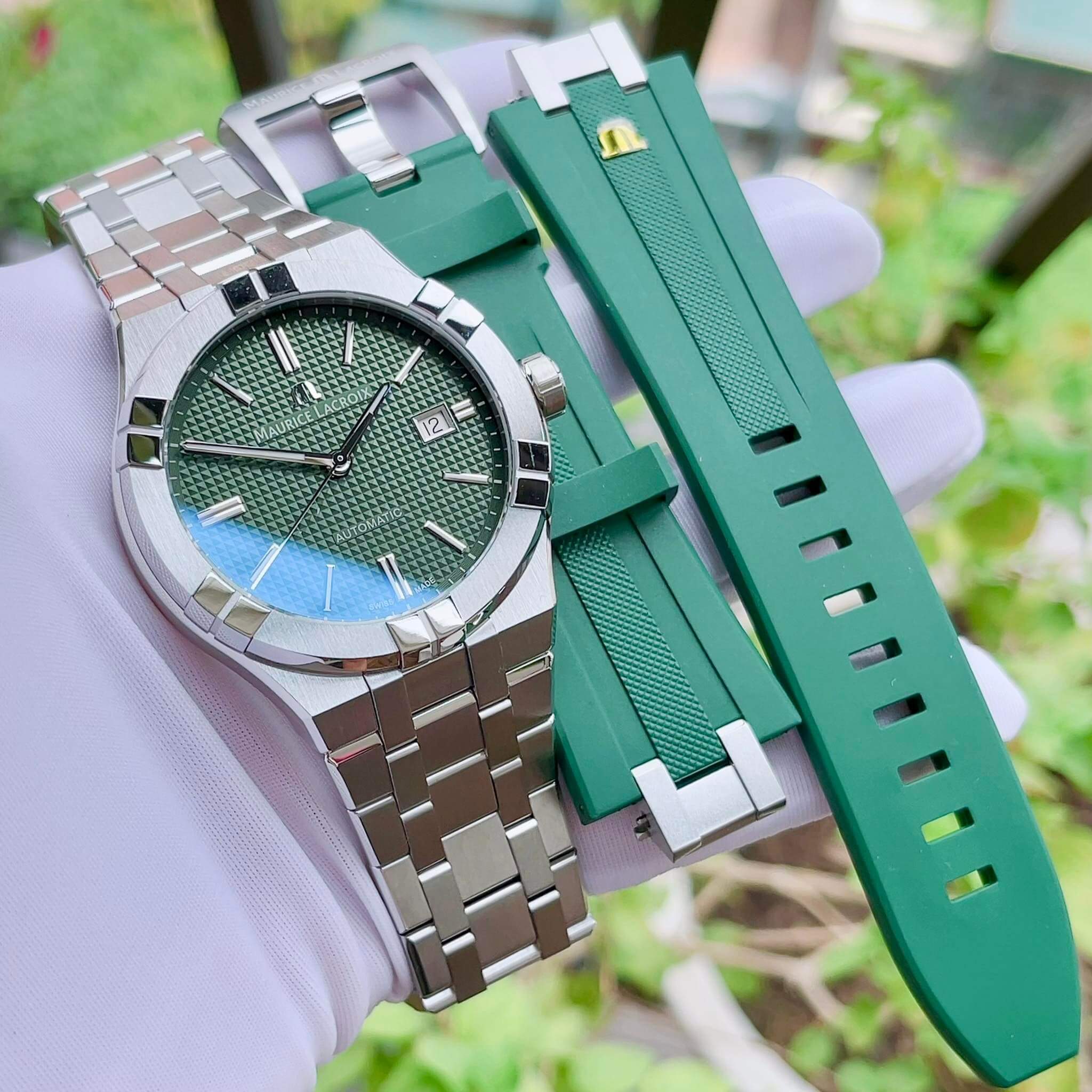 (ĐỒNG HỒ NAM) Maurice Lacroix Aikon 42mm AI6008-SS00F-630-D (Dây thép+ dây cao su)