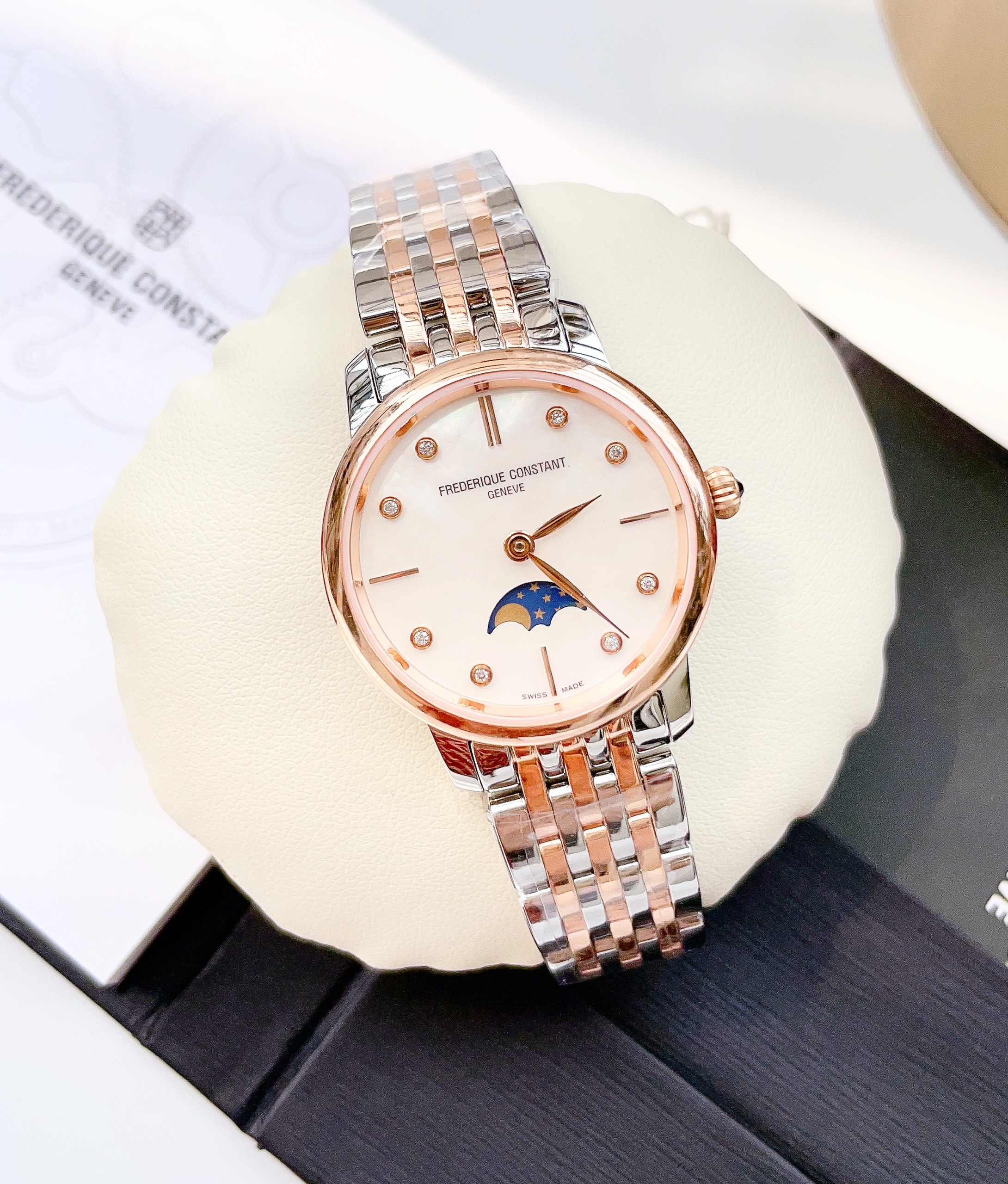 ĐỒNG HỒ NỮ Frederique Constant Slimline Moonphase ( FC206MPWD1S2B ) ( 206MPWD1S2B ) Quartz 30mm