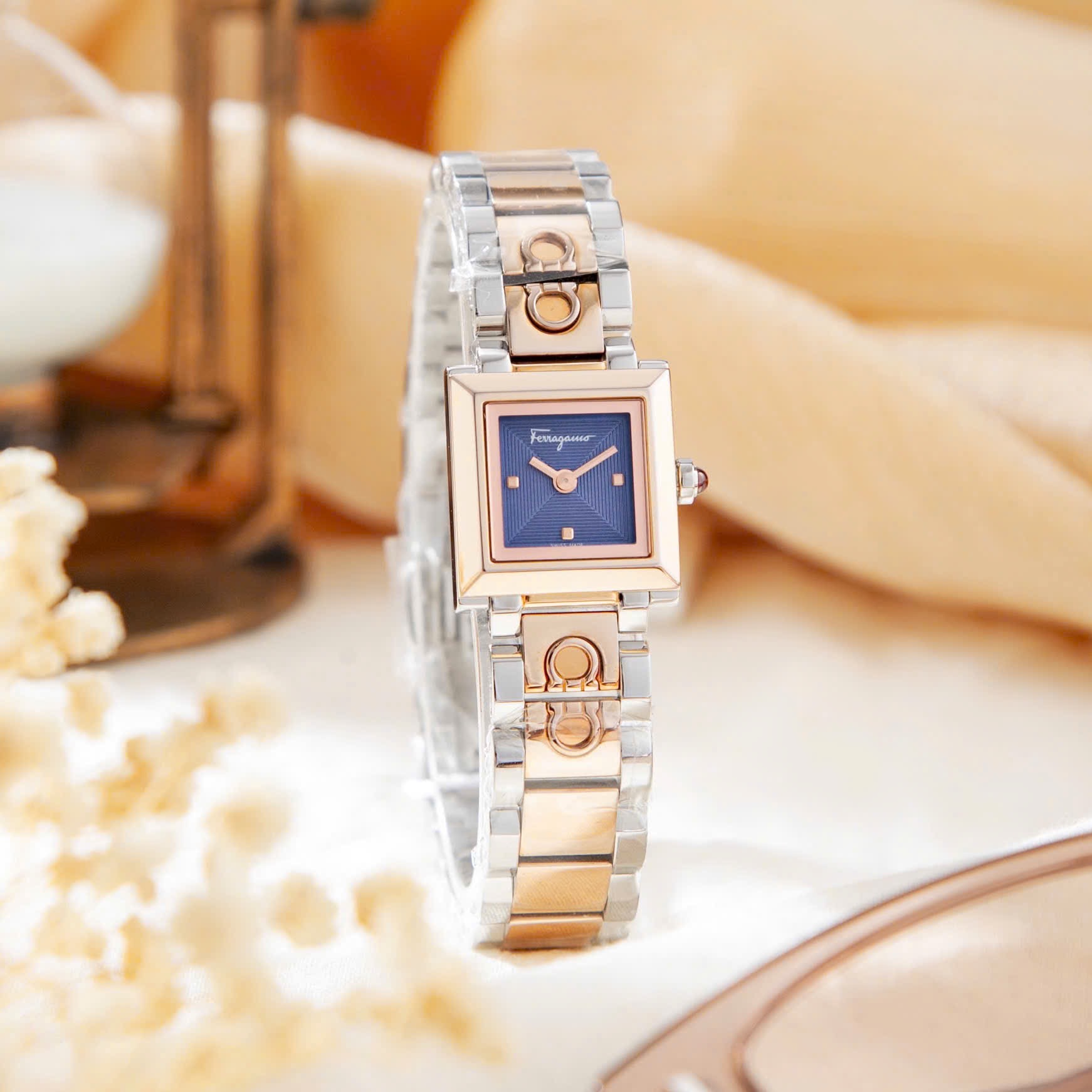 ( ĐỒNG HỒ NỮ ) SALVATORE FERRAGAMO SQUARE SFYC010-21