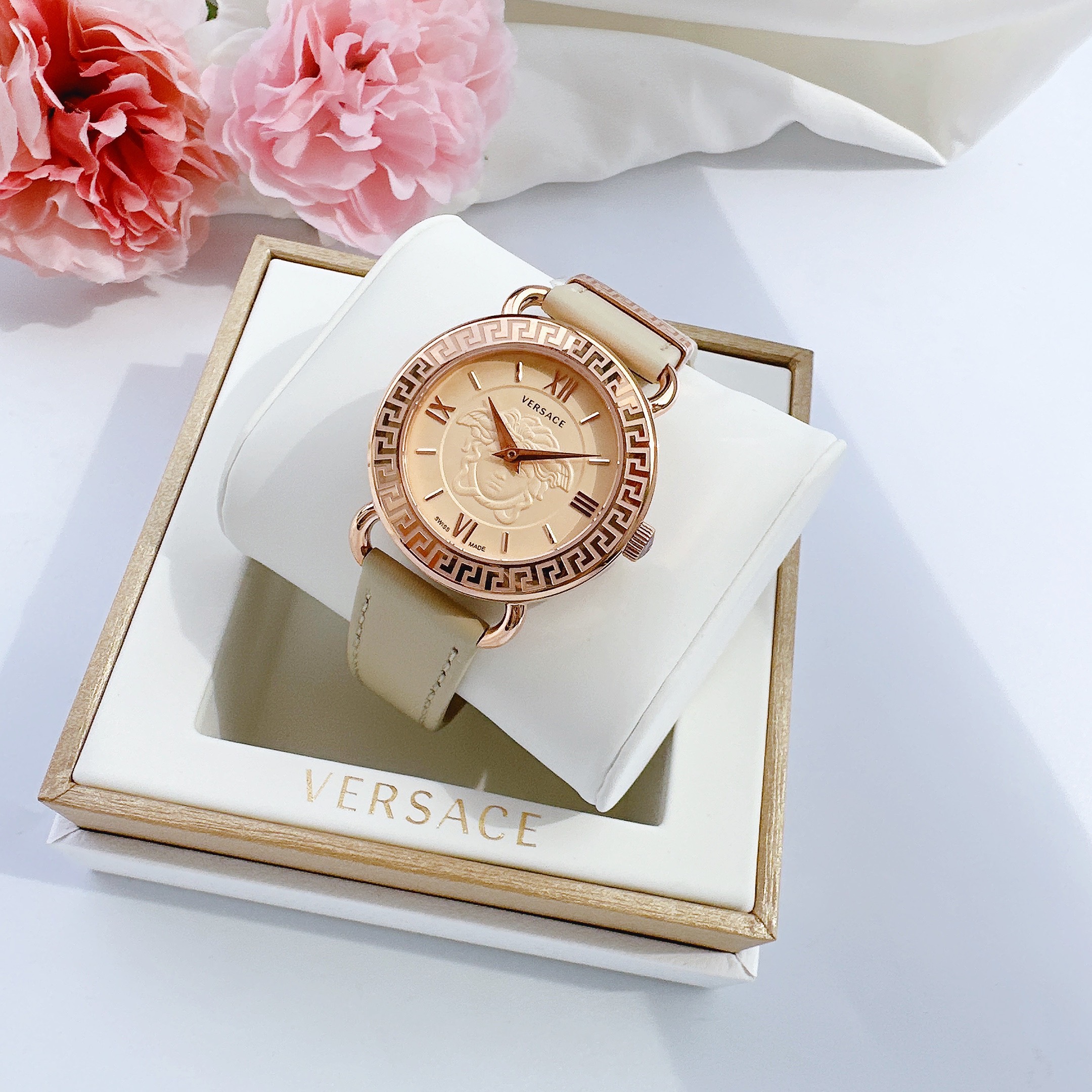 Ảnh 2 của (ĐỒNG HỒ NỮ) Versace Medusa Quartz Ivory Dial Ladies Watch VEPU01021 36MM