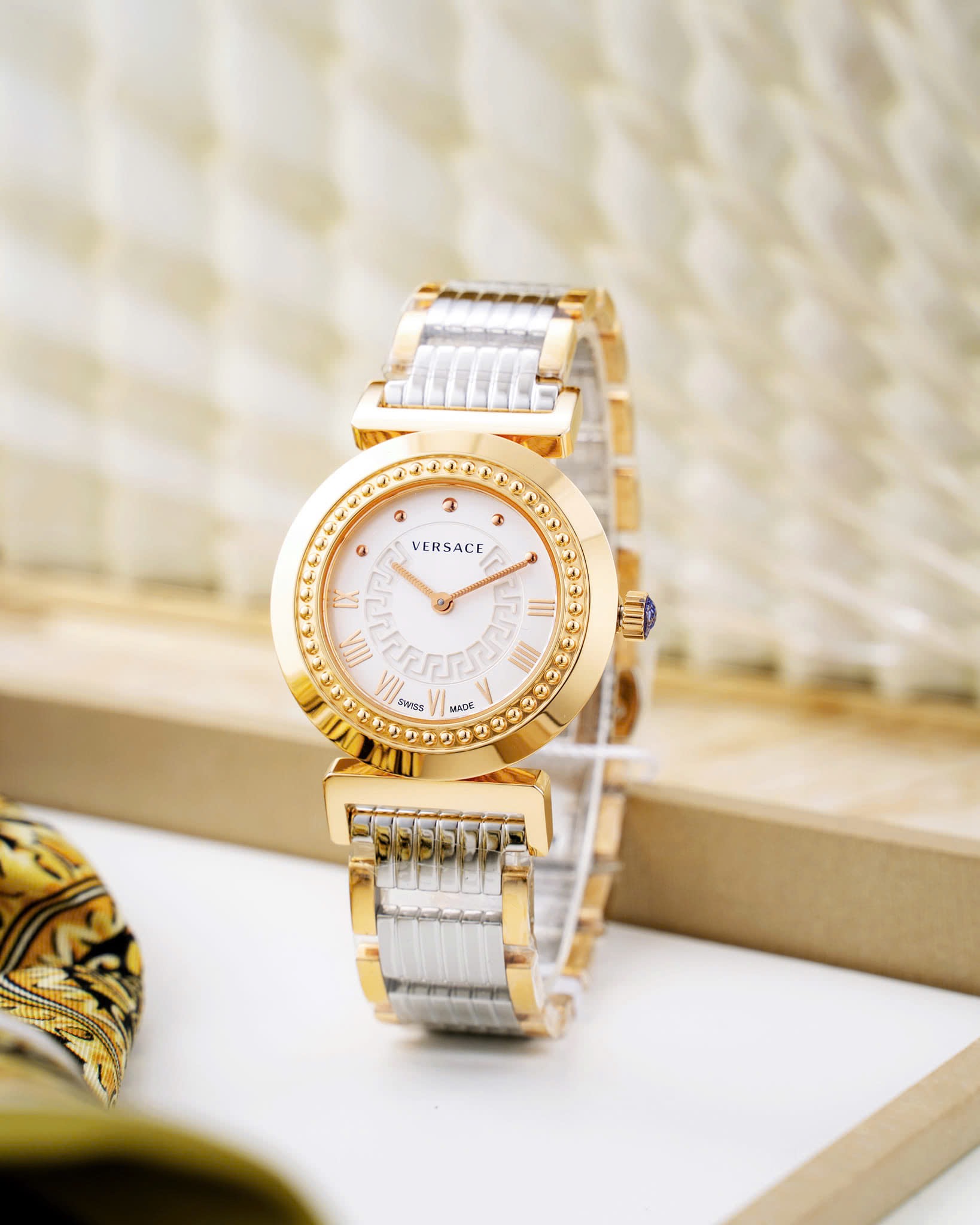 (ĐỒNG HỒ NỮ) Versace Vanity Rose Gold Ion-Plated Watch P5Q80D499 S089 35mm