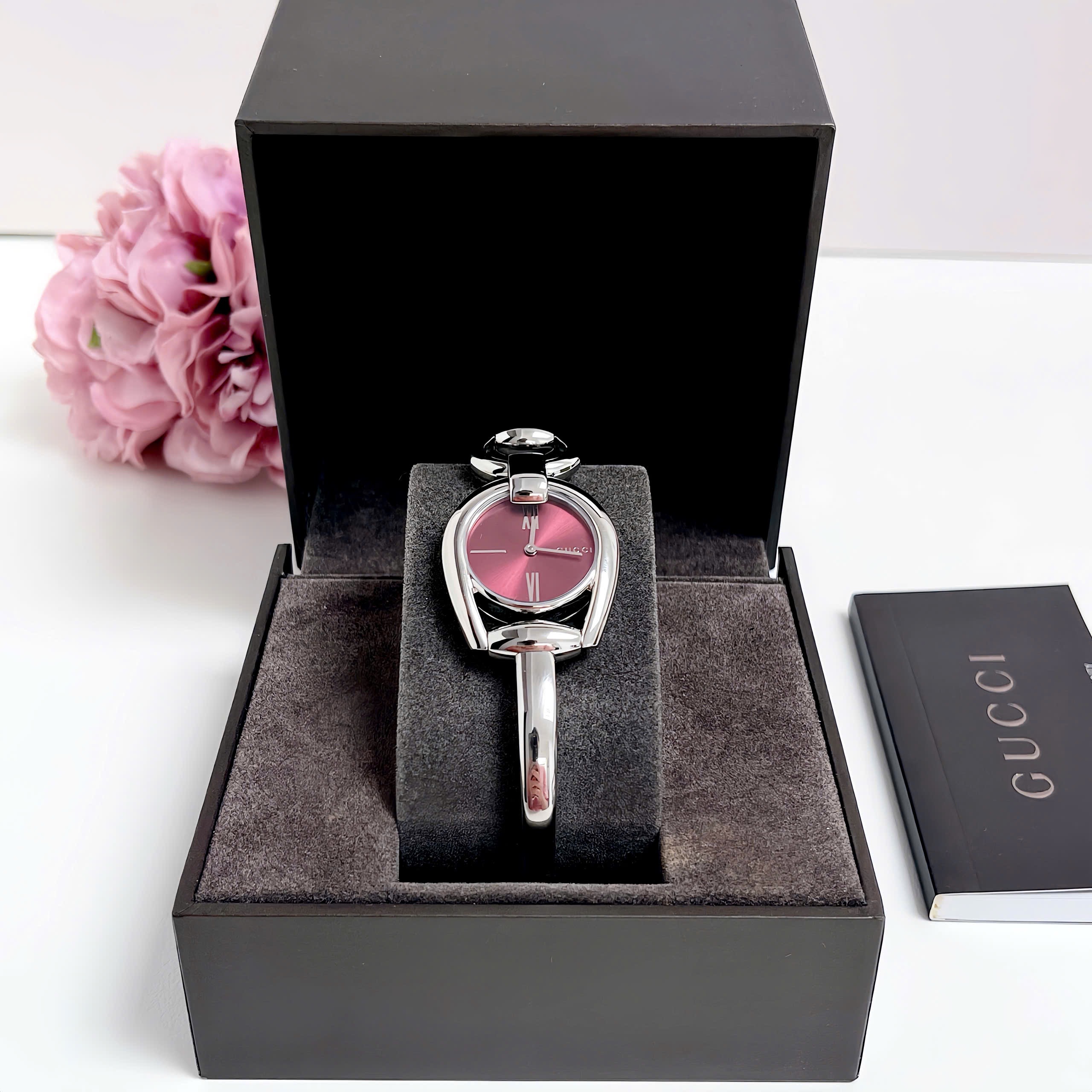 (ĐỒNG HỒ NỮ) GUCCI HORSEBIT COLLECTION RED YA139502