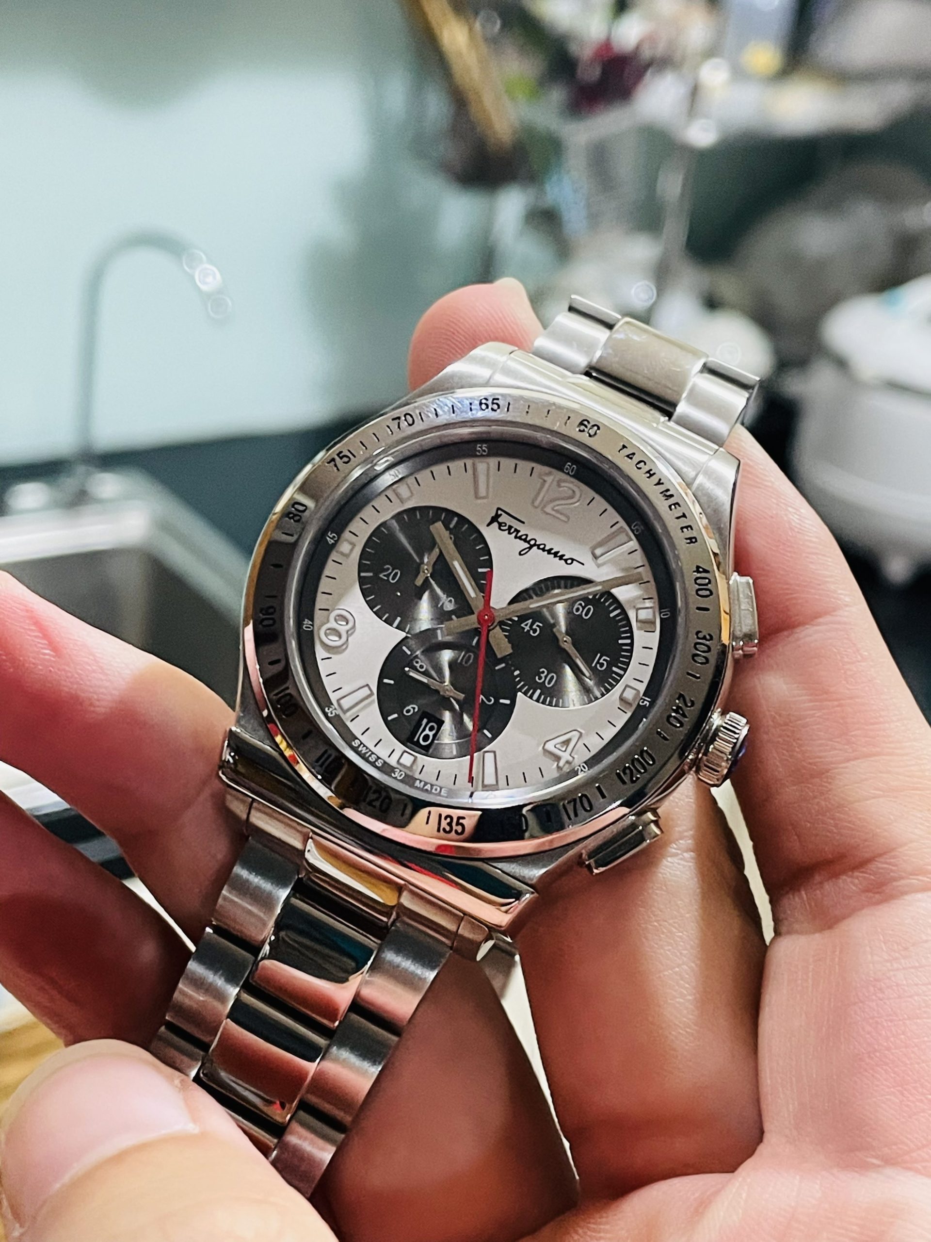Ảnh 2 của (DEAL LƯỚT) (ĐỒNG HỒ NAM) Ferragamo 1898 Chronograph Quartz Silver Dial Watch SFHW00320 42mm