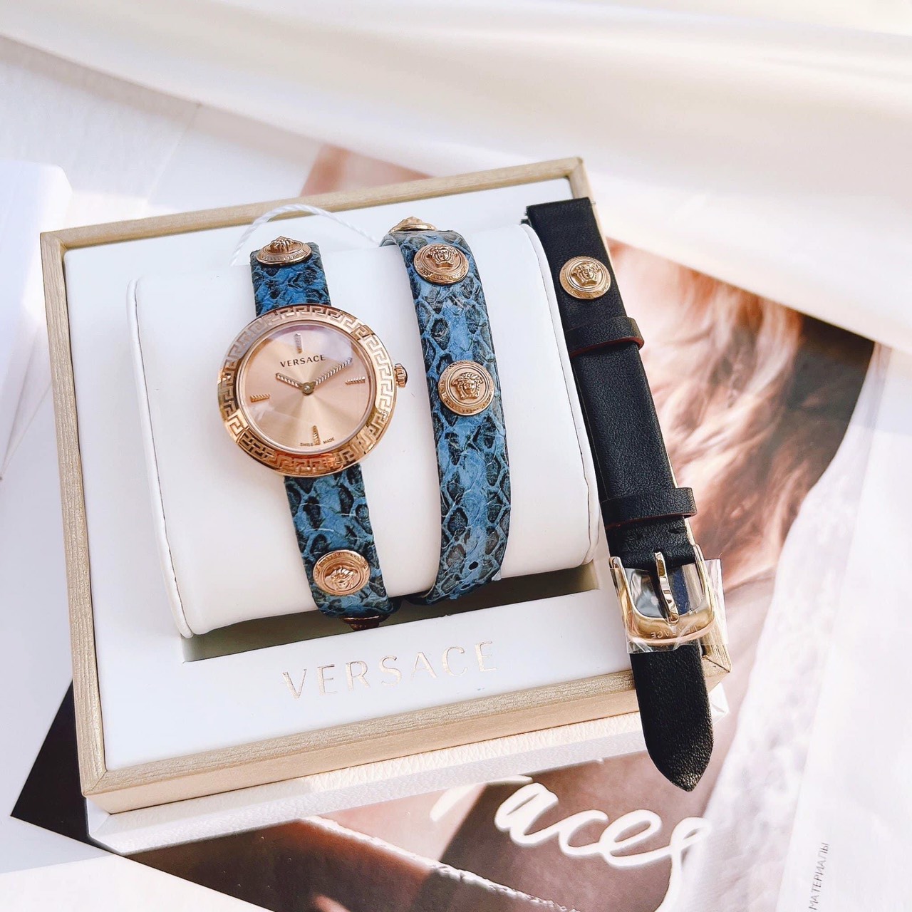 (ĐỒNG HỒ NỮ) Versace Medusa Stud Icon Quartz Rose Gold Dial Ladies Watch VERF00418 28mm