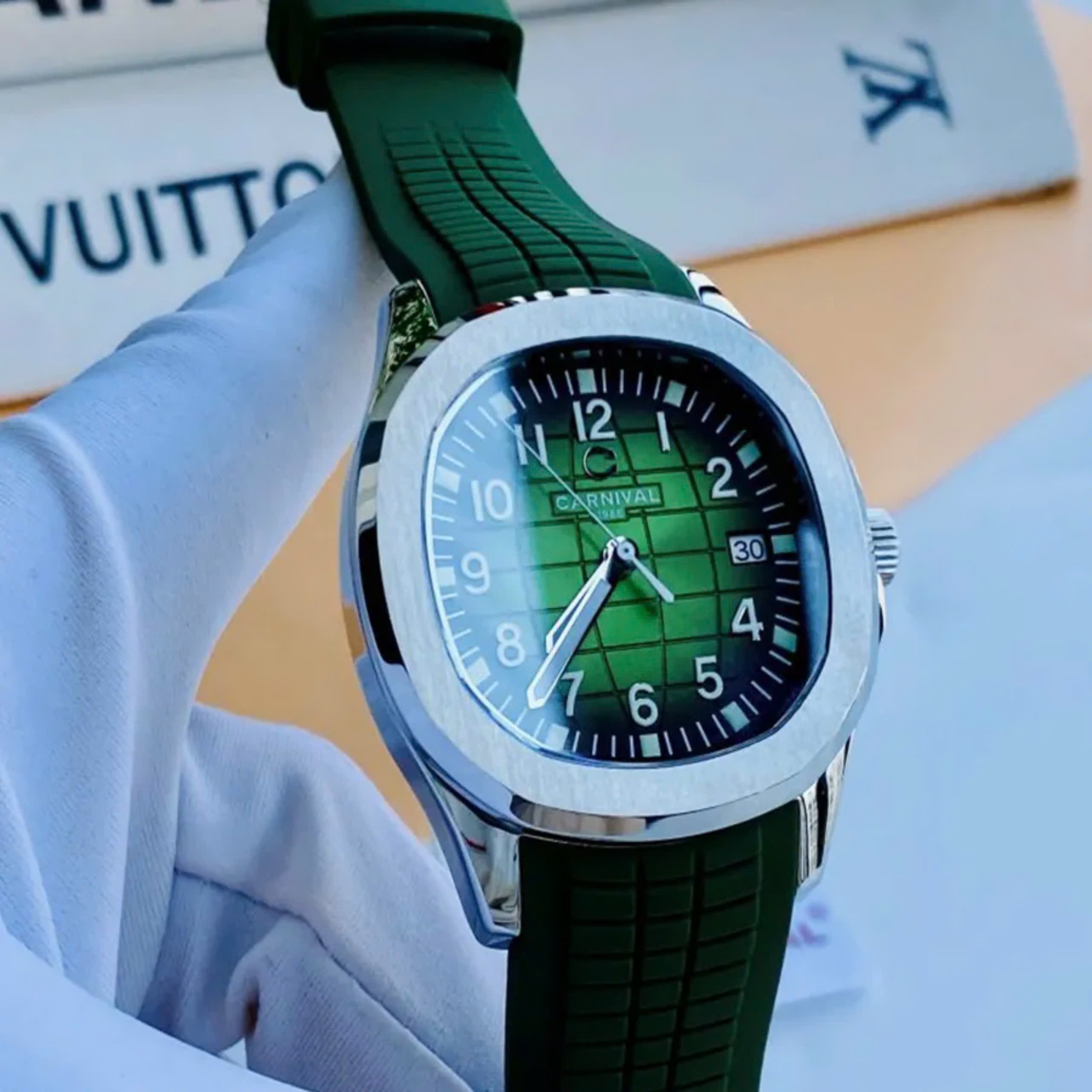 Ảnh 4 của (ĐỒNG HỒ NAM) Carnival 8130G-VT-DCS-XL ( 8130GVTDCSXL ) (New 2024) Automatic 40mm