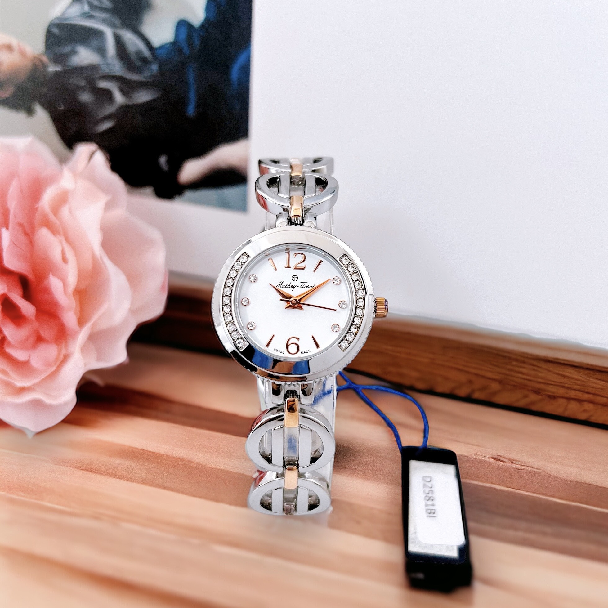 (ĐỒNG HỒ NỮ) Mathey Tissot Women's Fleury 1496 White Dial Watch - D2581BI