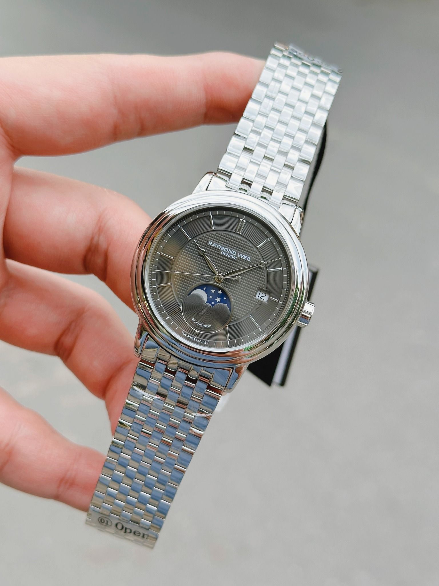 (ĐỒNG HỒ NAM) (New) Raymond Weil Automatic Maestro Moonphase 2879-ST-60001 ( 2879ST60001 ) 39mm