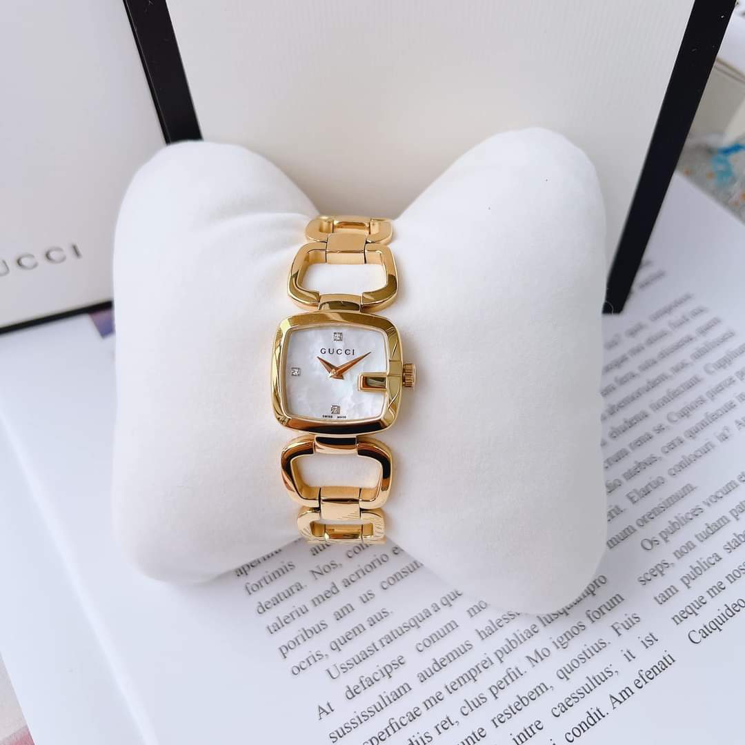 Ảnh 2 của (ĐỒNG HỒ NỮ) Gucci G-Gucci Mother of Pearl Dial Gold Tone YA125513 23x24mm (~30mm tròn)