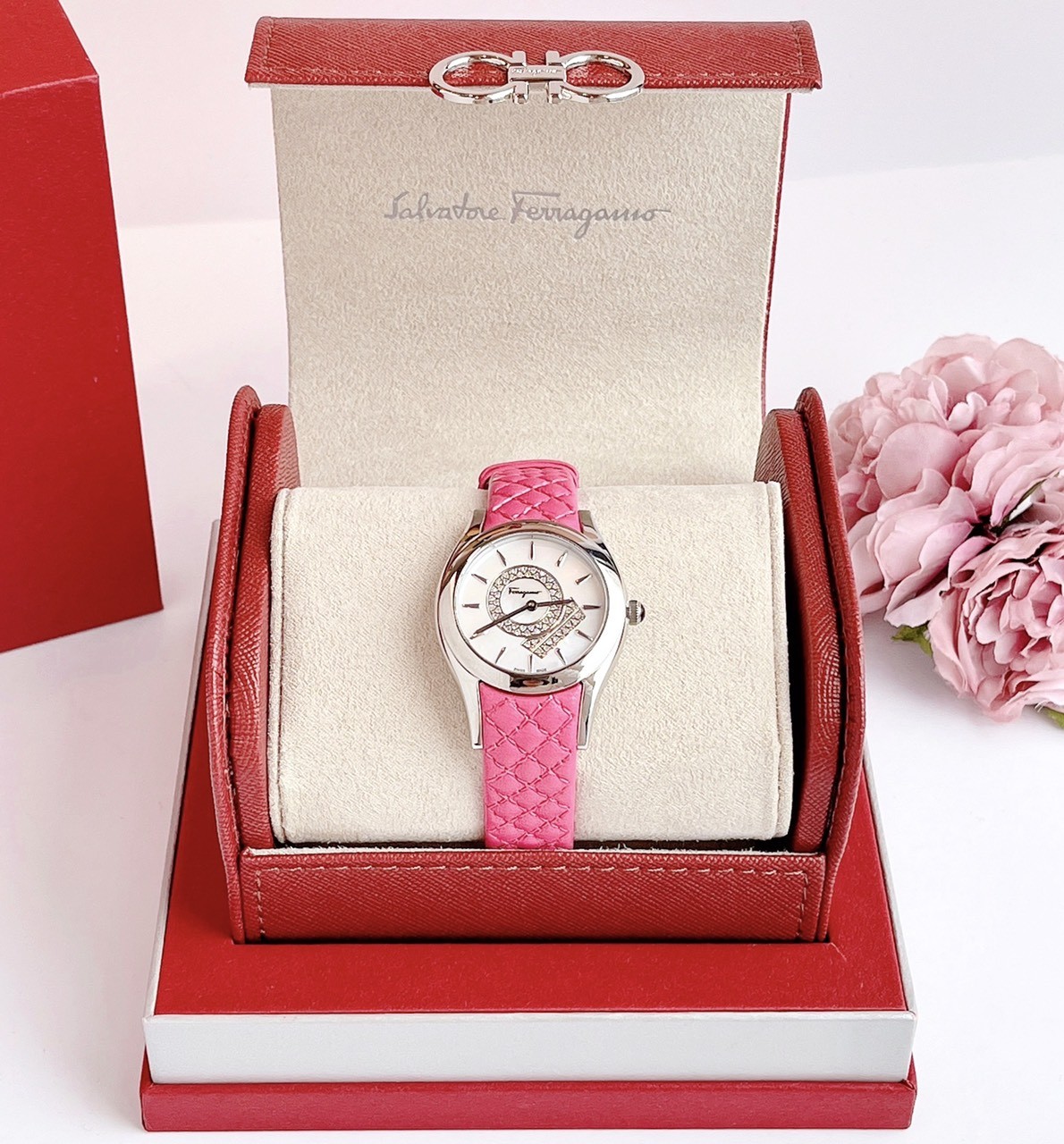 (ĐỒNG HỒ NỮ) Salvatore Ferragamo Lirica Analog Display Swiss Quartz FG4010014 33mm