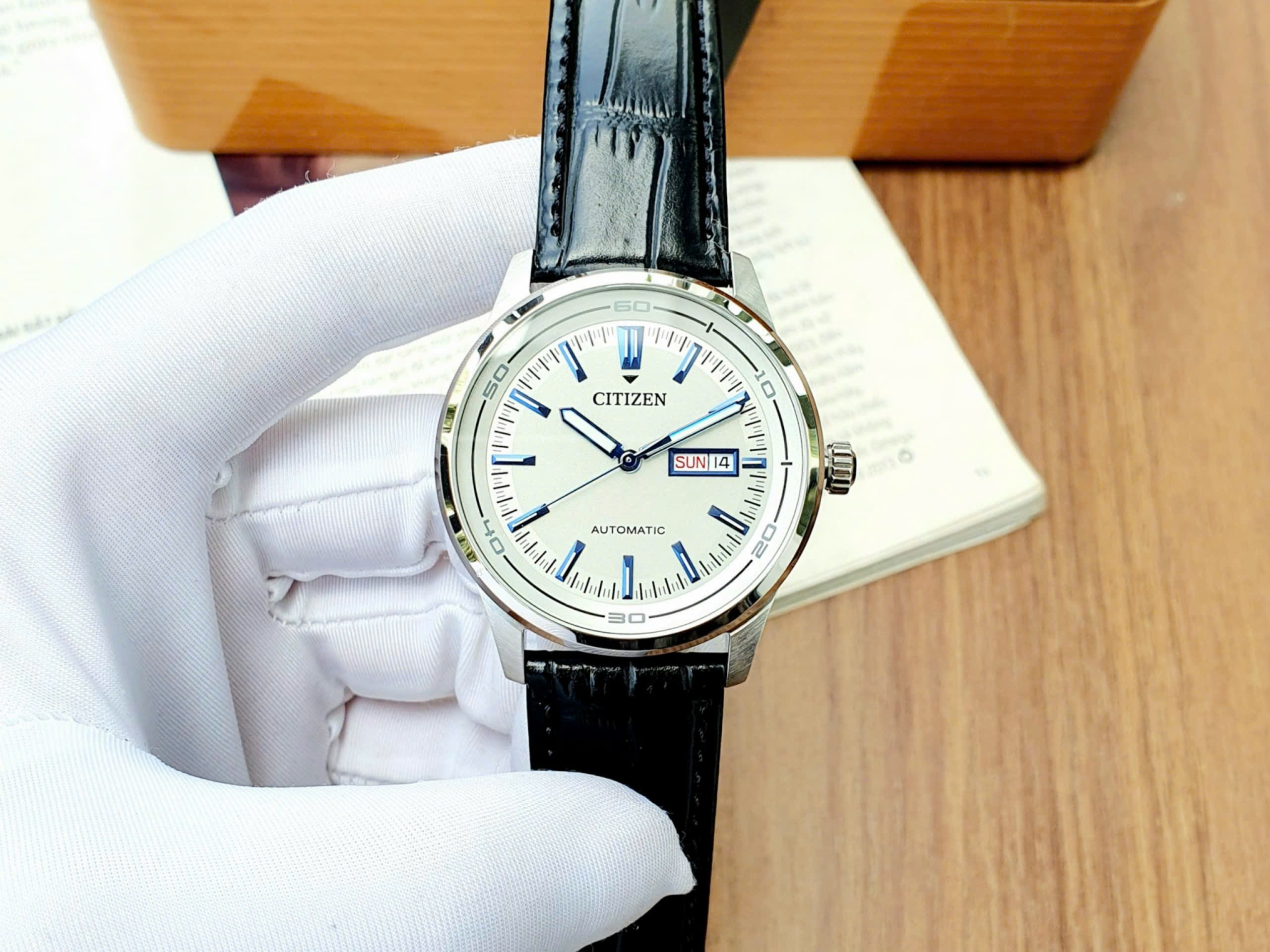 (ĐỒNG HỒ NAM) Citizen Automatic NH8400-10A ( NH840010A )