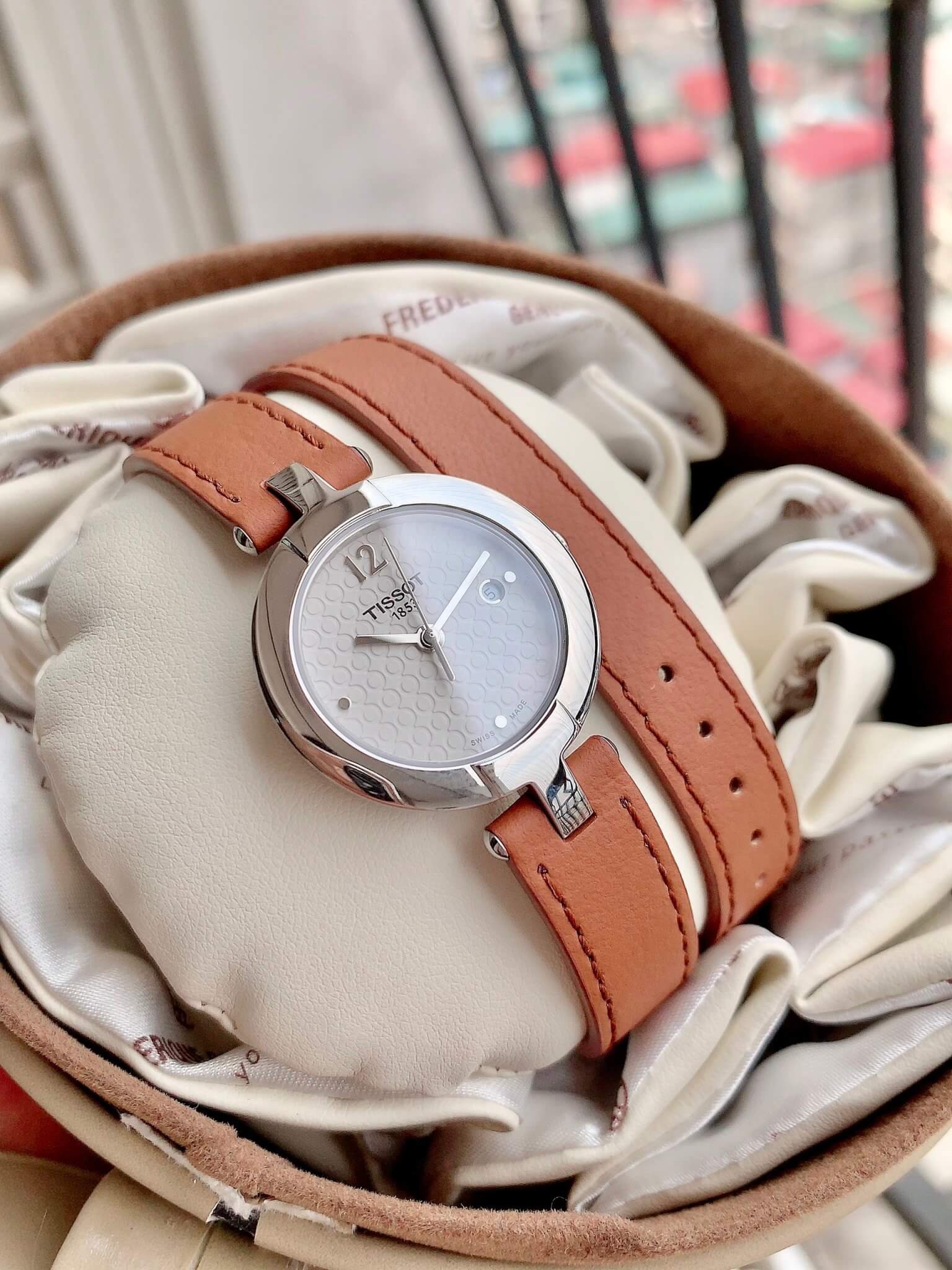 Ảnh 2 của Tissot T0842101601704