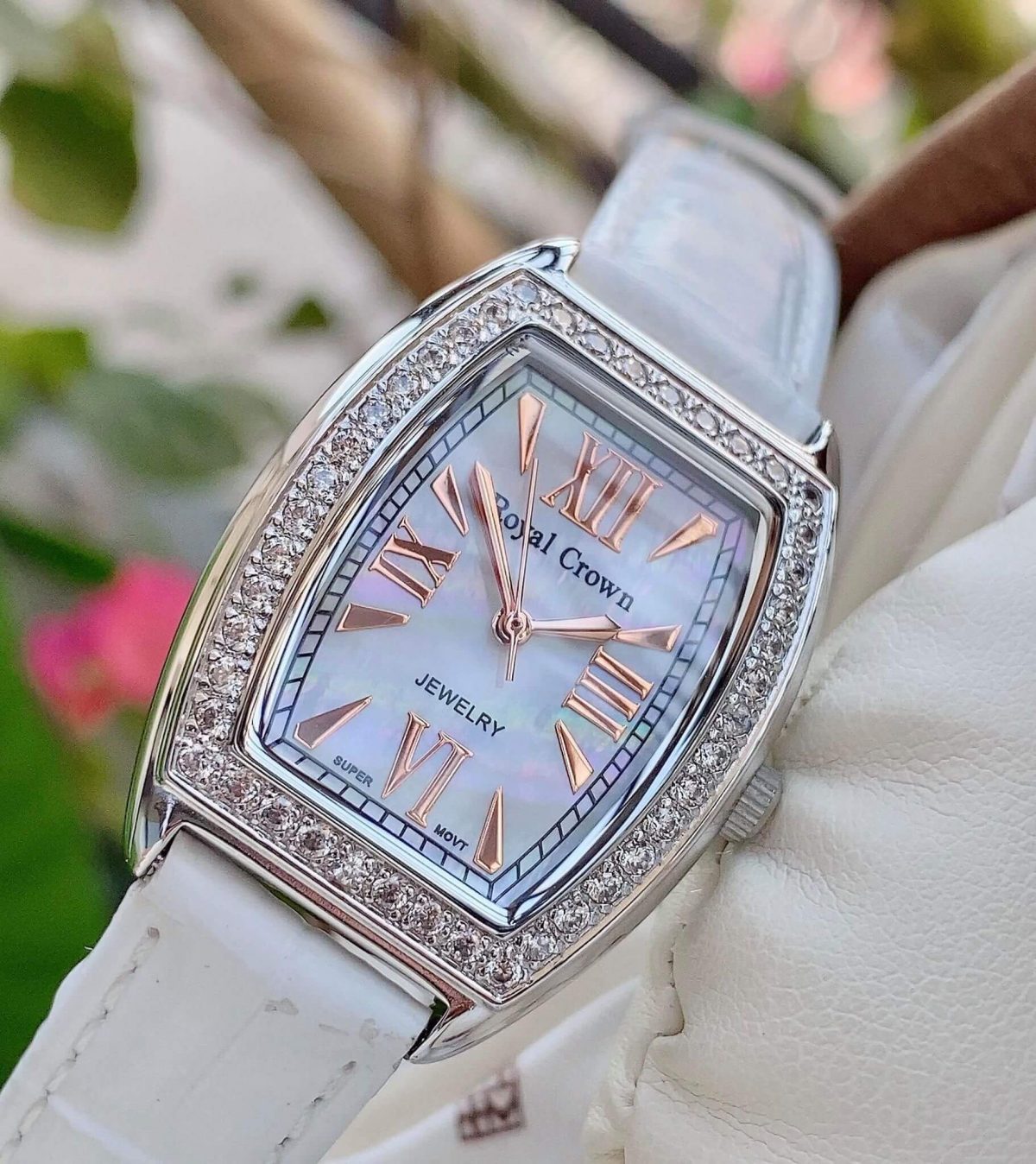 Royal Crown 3635 Trắng