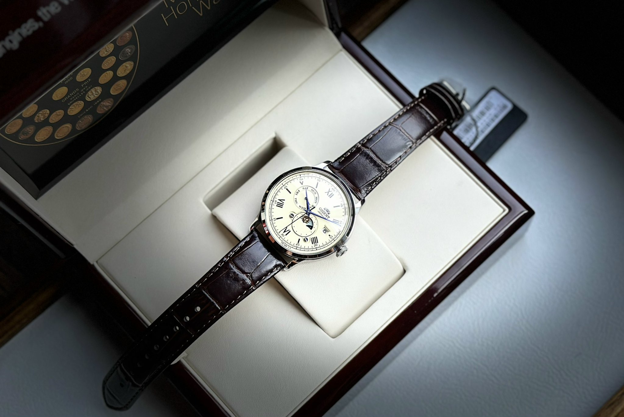 Ảnh 8 của (ĐỒNG HỒ NAM) Orient Sun And Moon Bambino RA-AK0803Y10B ( RA-AK0803Y ) 41,5mm