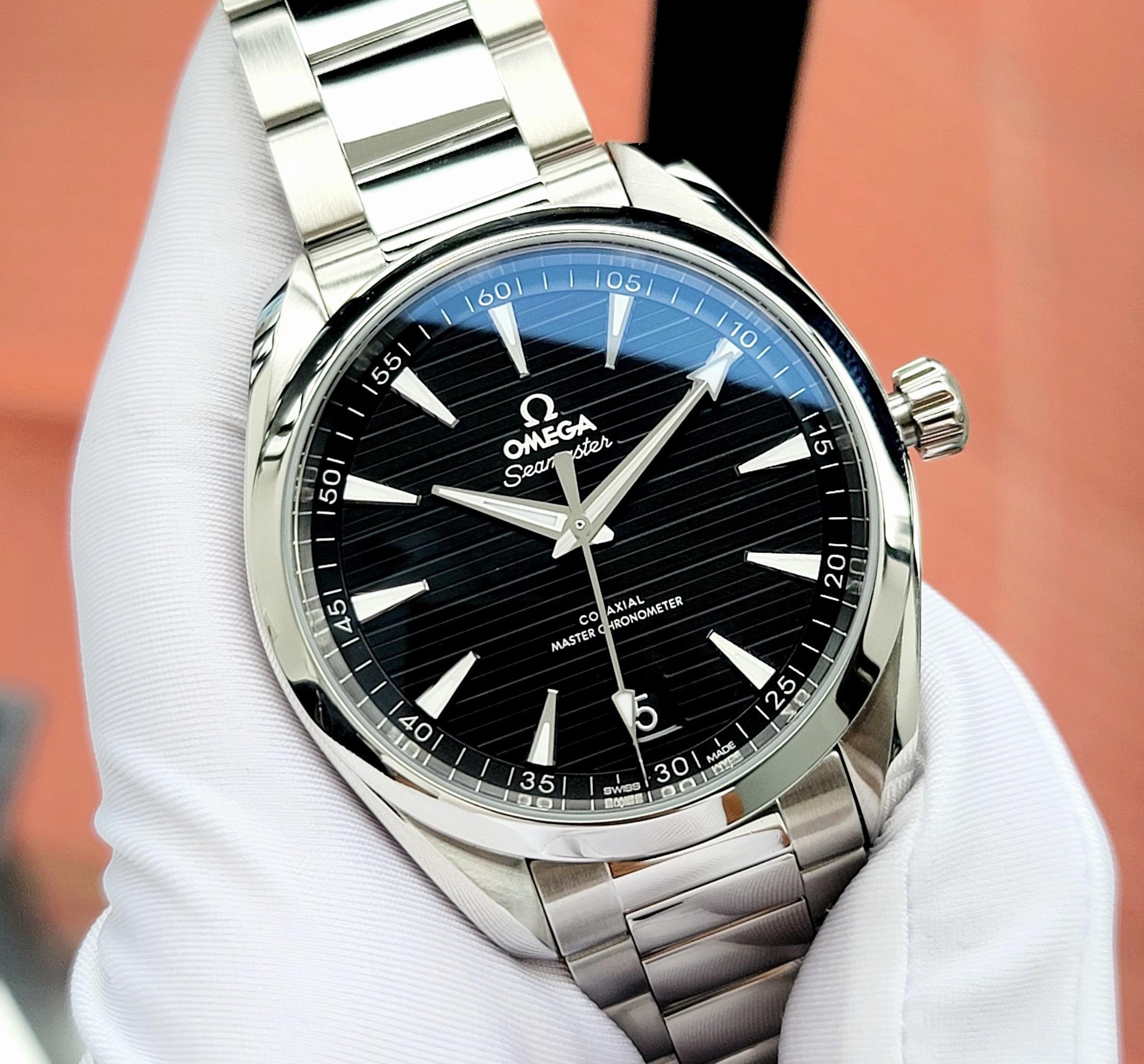 Ảnh 2 của [DEAL LƯỚT] Đồng hồ OMEGA SEAMASTER AQUA TERRA 150M CO‑AXIAL MASTER CHRONOMETER 41 MM 220.10.41.21.01.001
