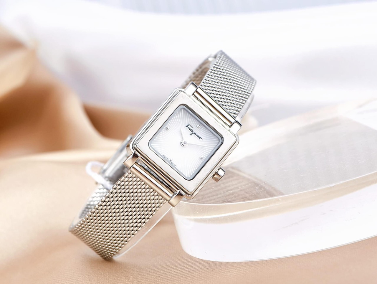 Ảnh 2 của (ĐỒNG HỒ NỮ) Salvatore Ferragamo Square SFBY00119