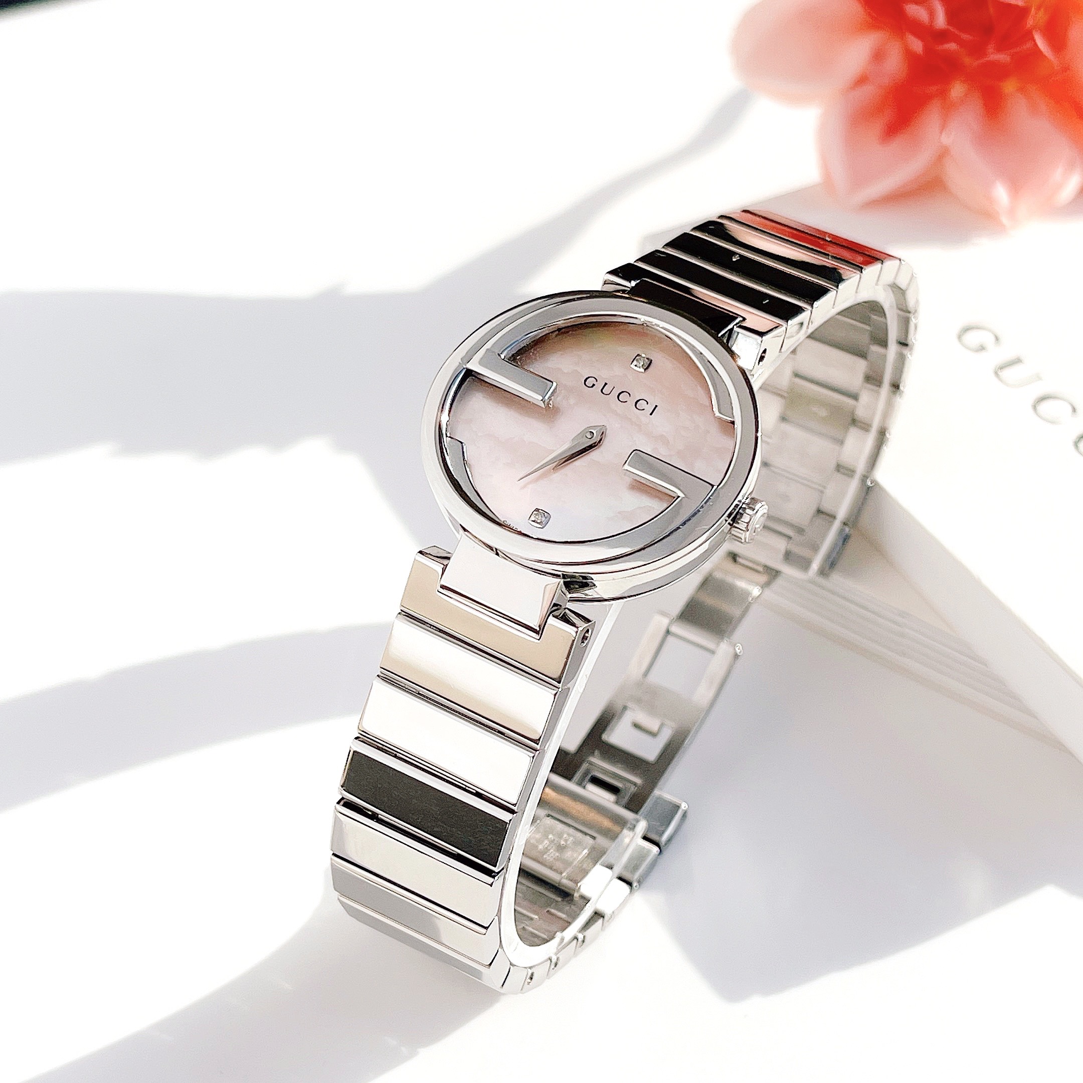 ĐỒNG HỒ NỮ Gucci Interlocking YA133401 29MM