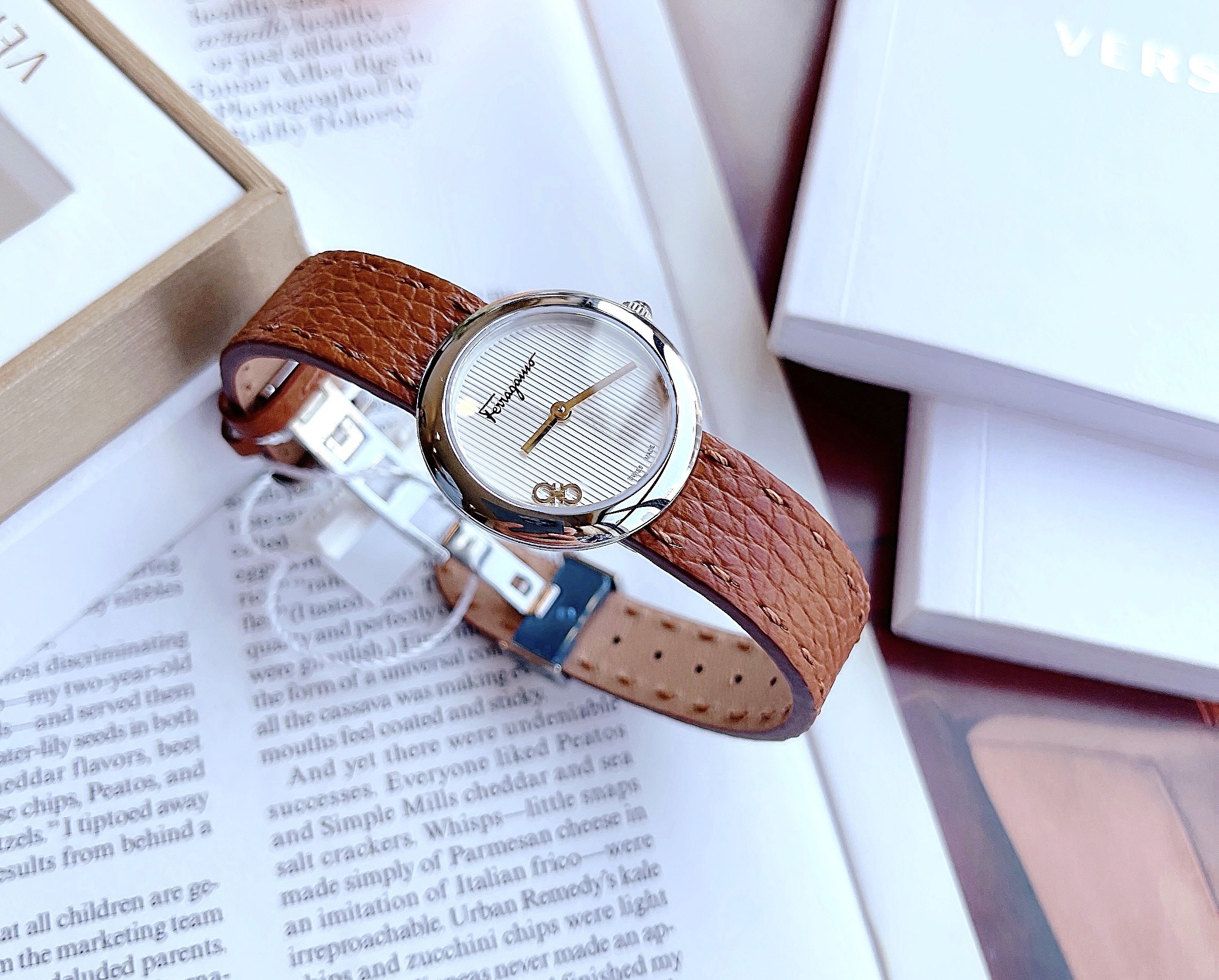 Ảnh 3 của ( ĐỒNG HỒ NỮ ) Salvatore Ferragamo SFNL00120 Forever Leather Watch 28mm