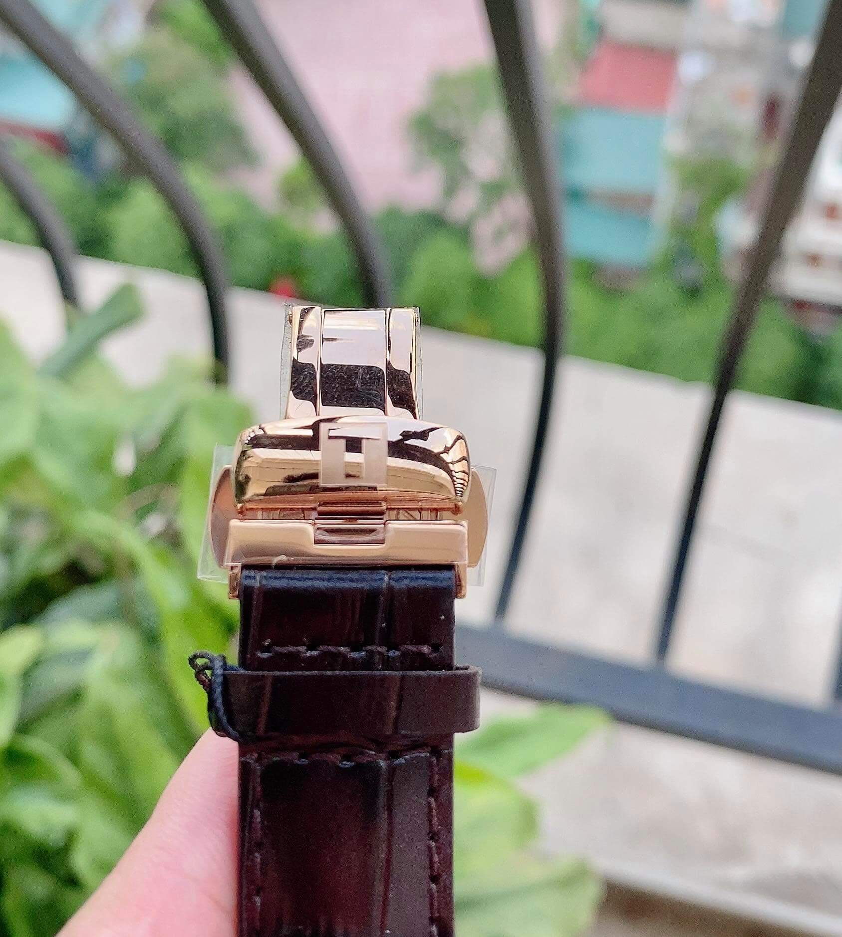 Ảnh 8 của Tissot Solid Gold Vàng Đúc 18k T9204077603100