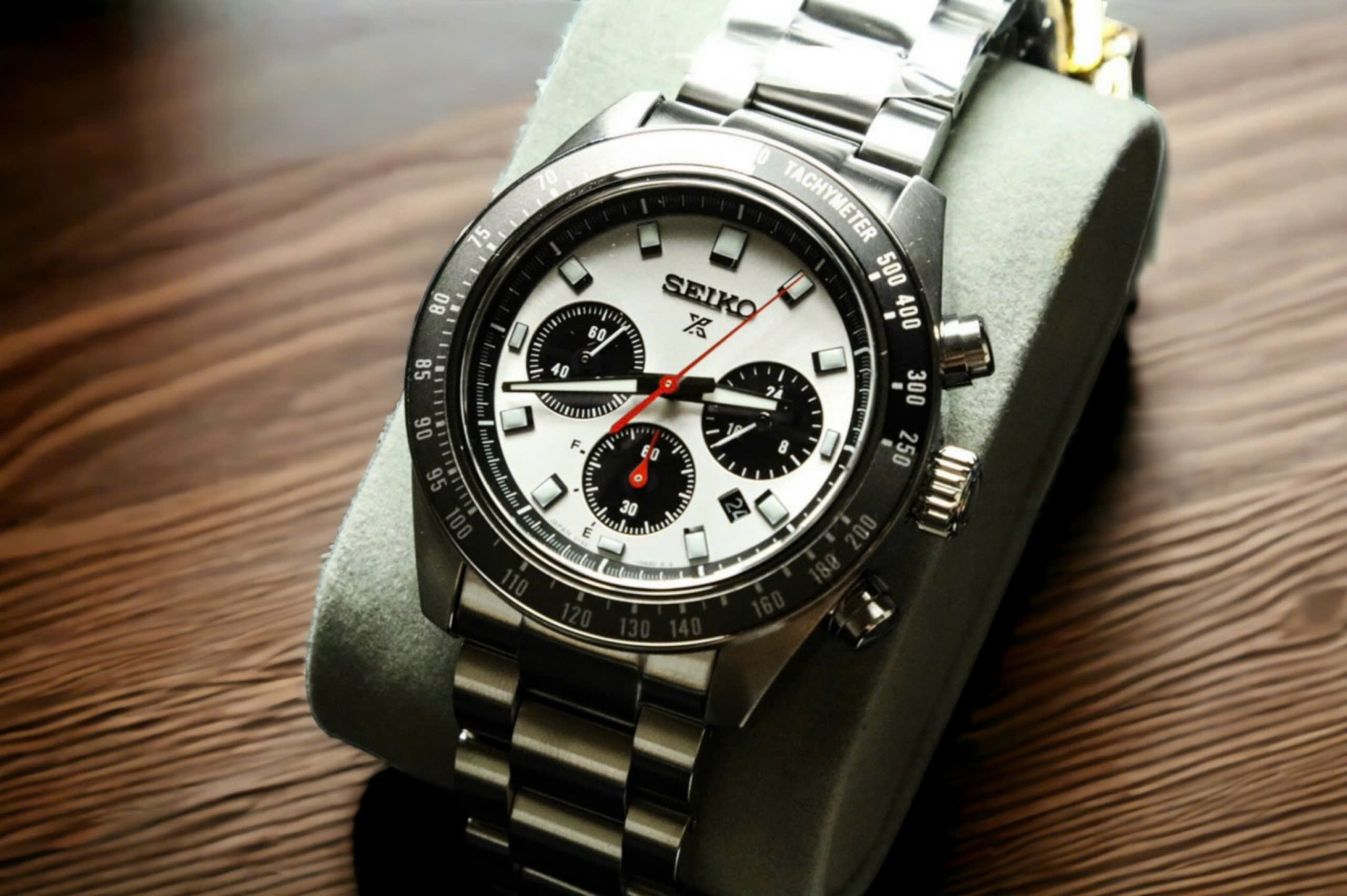 Ảnh 2 của (ĐỒNG HỒ NAM) Seiko Solar Prospex SSC911P1 ( SBDL095 ) Chronograph Speedtimer