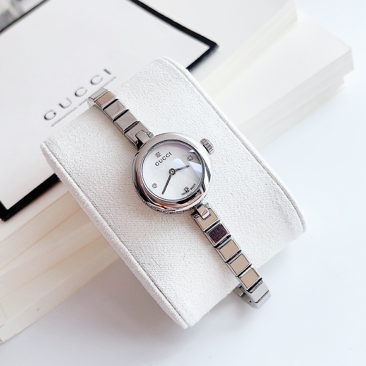 Ảnh 3 của (ĐỒNG HỒ NỮ) Gucci Diamantissima Diamond Watch YA141503 ,22mm
