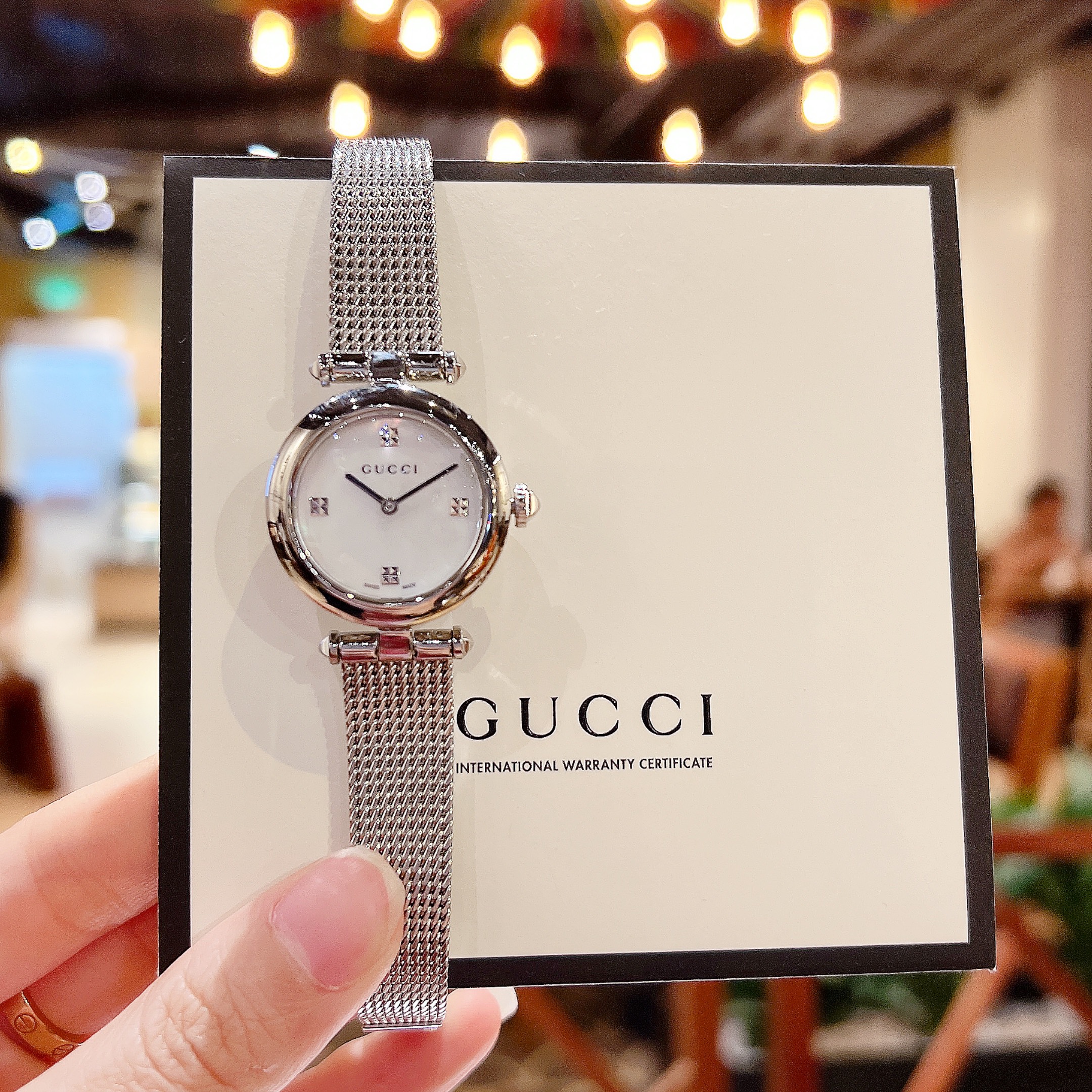 ĐỒNG HỒ NỮ Gucci Diamantissima Small Watch YA141512 22mm