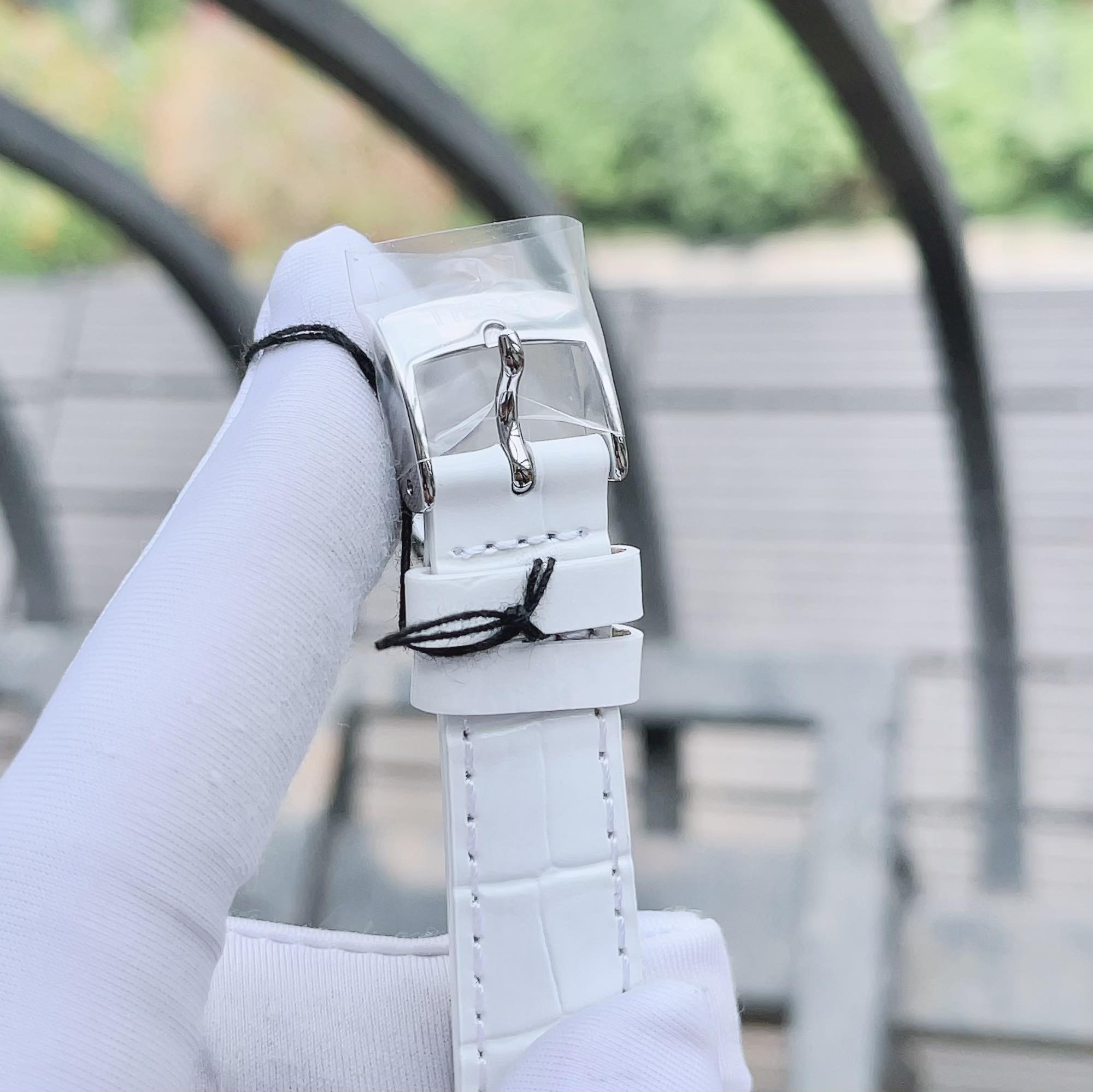 Ảnh 6 của (ĐỒNG HỒ NỮ) Tissot PR 100 Automatic Diamond White MOP Dial Ladies Watch T101.207.16.116.01 (T1012071611601 ) 33mm