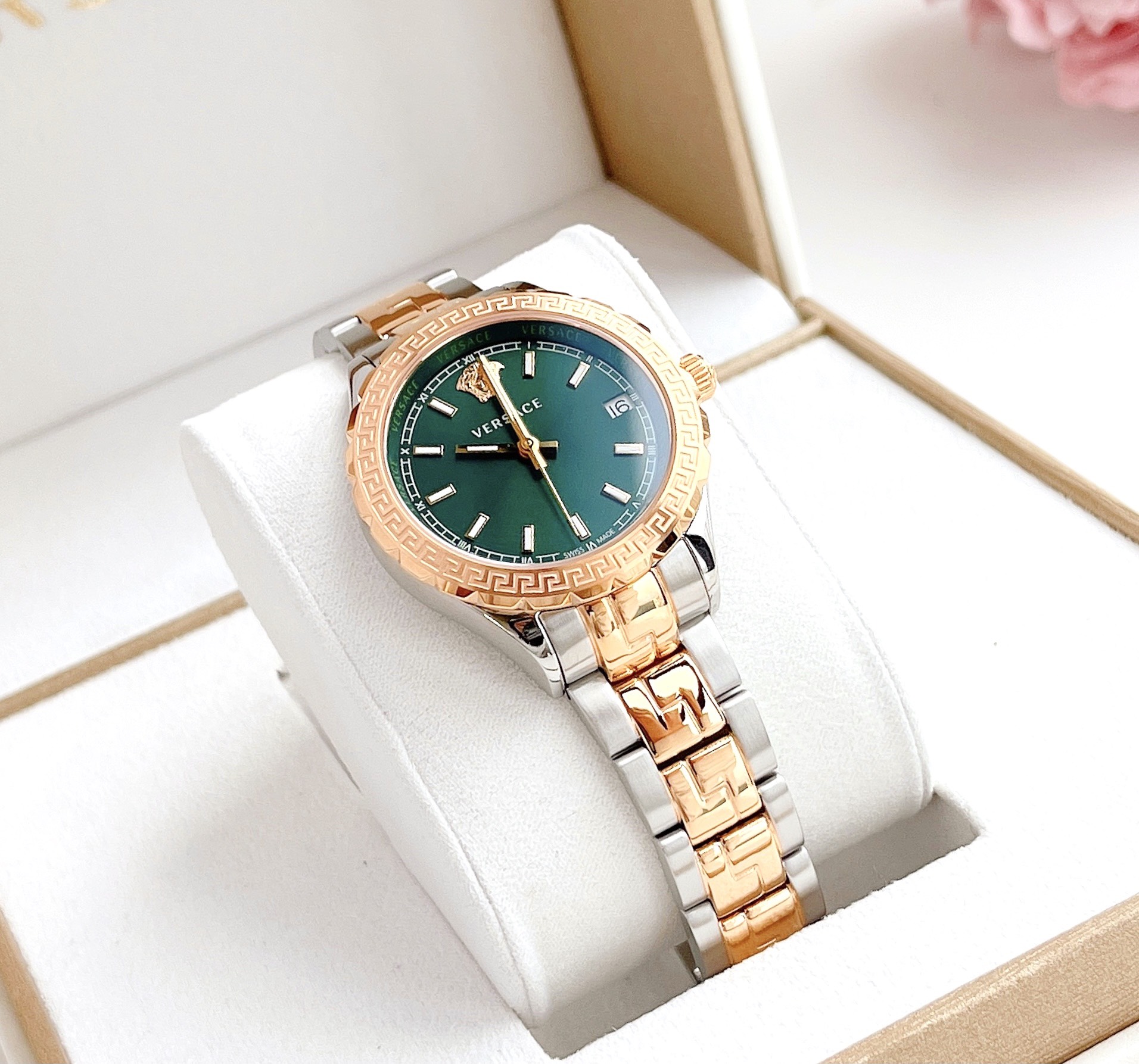 (ĐỒNG HỒ NỮ) VERSACE V12050016 HELLENYIUM GREEN SILVER GOLD DÂY DEMI