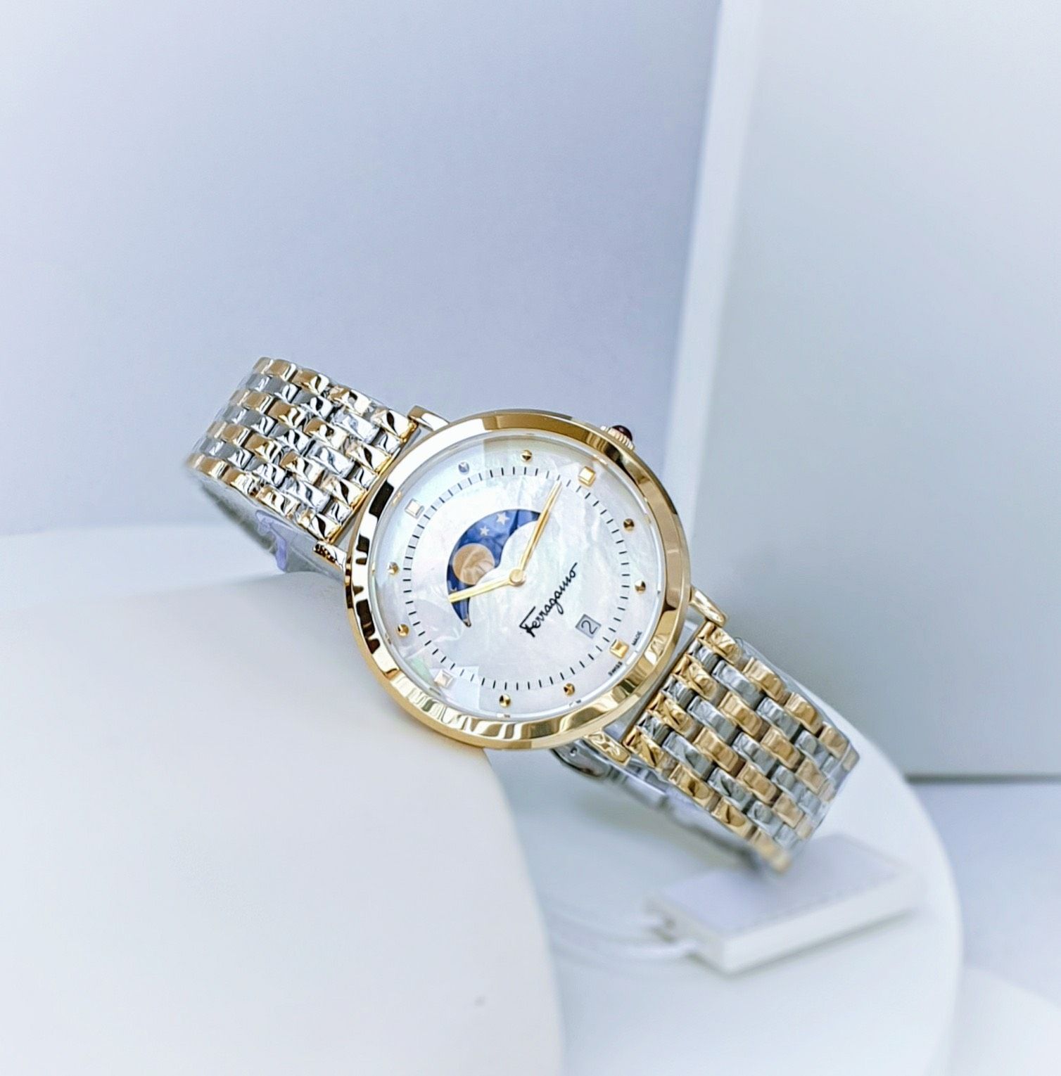 Ảnh 3 của (ĐỒNG HỒ NỮ) Salvatore Ferragamo SFUH00421 Logomania Moon Watch 36mm