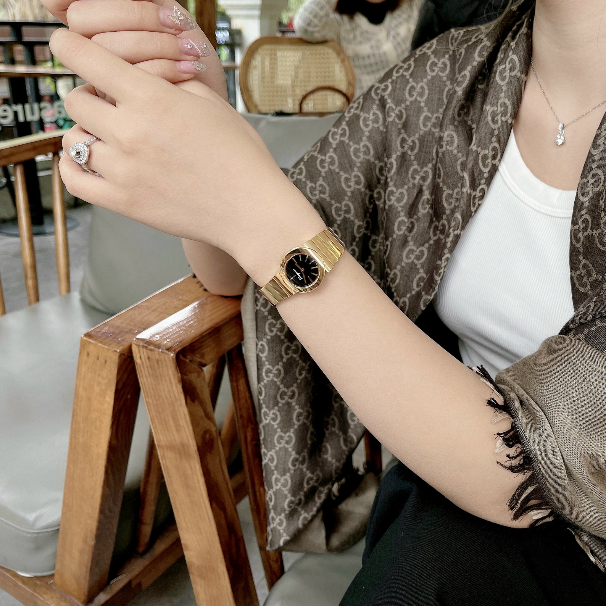 Ảnh 2 của (ĐỒNG HỒ NỮ) Salvatore Ferragamo Women F70SBQ5099 S080 Gancino Gold IP Black Dial Steel Watch