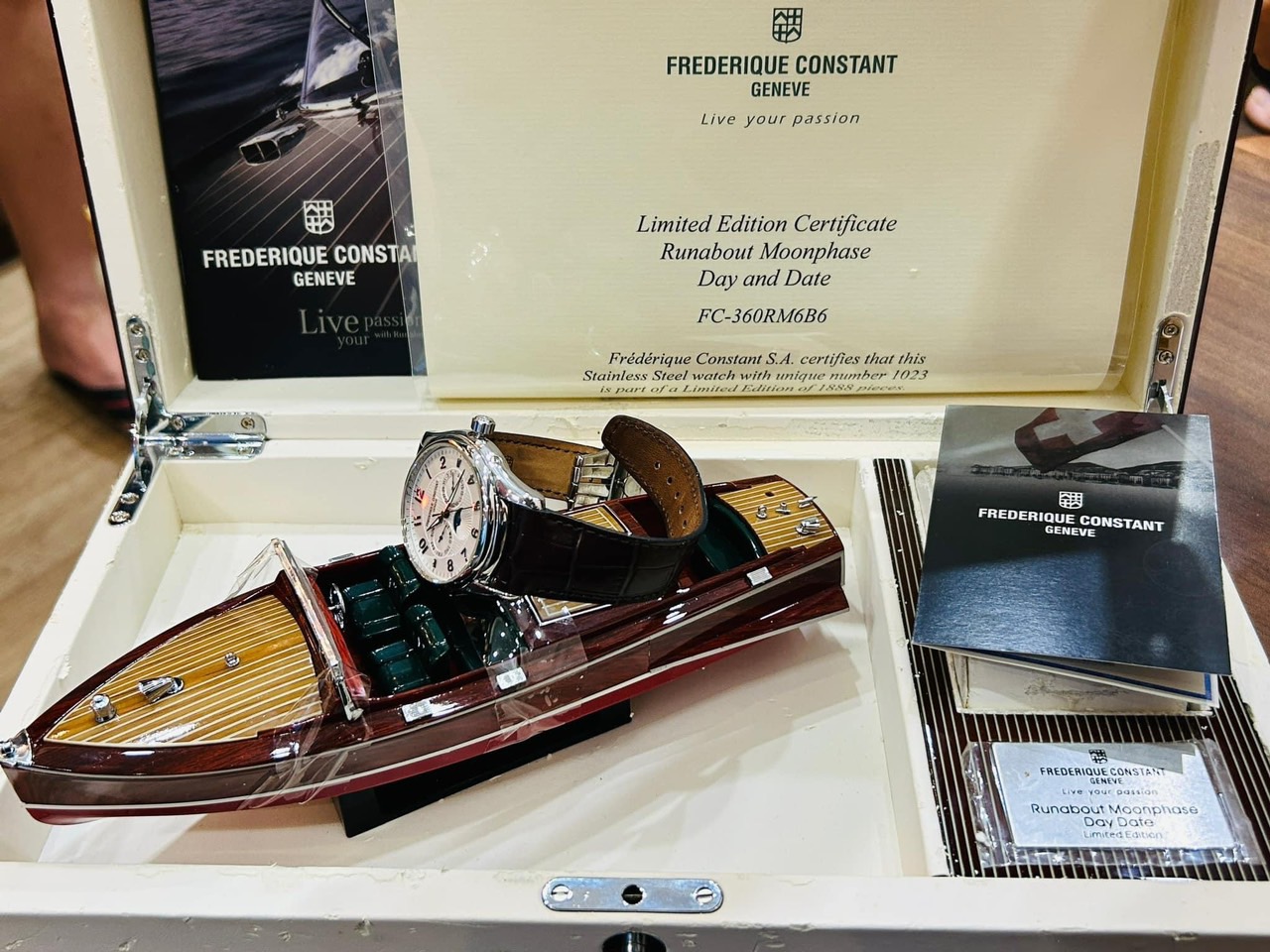 Ảnh 5 của (HÀNG LƯỚT) ĐỒNG HỒ NAM LƯỚT Frederique Constant FC-365RM5B6 Runabout Moonphase, 40MM