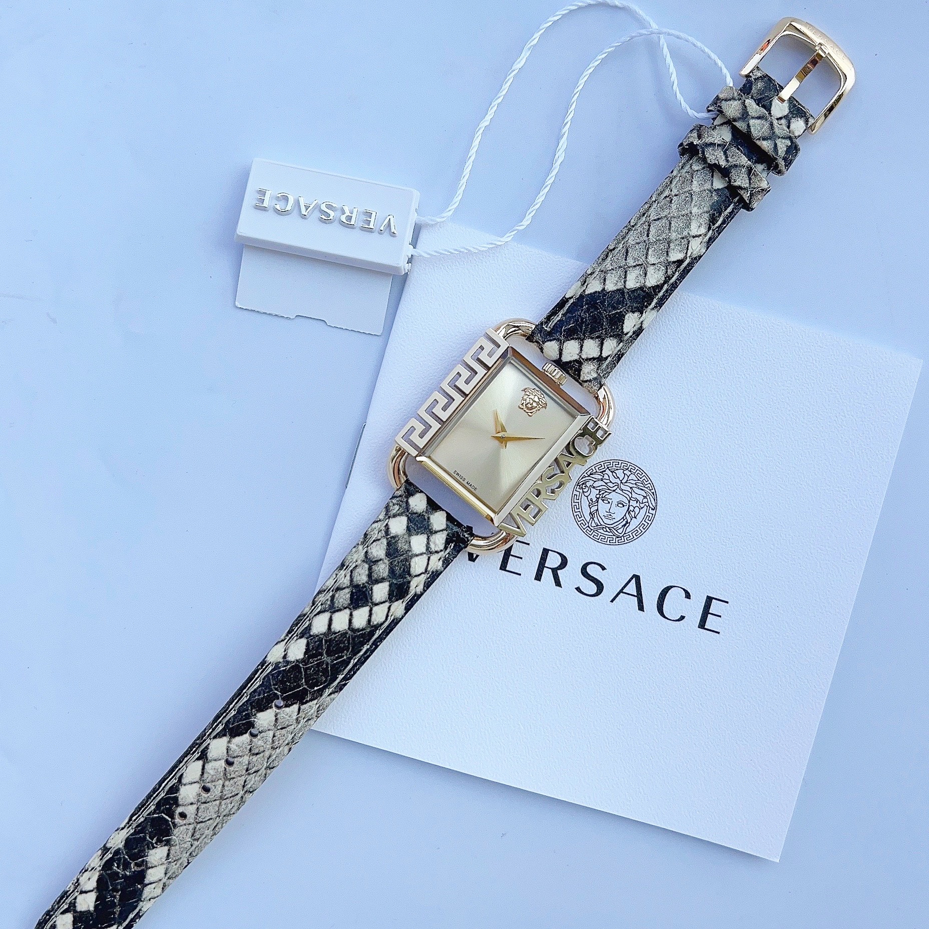 Ảnh 6 của (ĐỒNG HỒ NỮ) VERSACE Flair Quartz Gold Dial Ladies Watch VE3B00122, 26x28MM